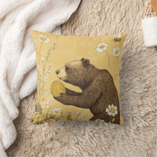 Coussin Ours en sucre dans une prairie de fleurs sauvages