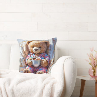 Coussin Ours mignon en pyjama tenant du cacao chaud