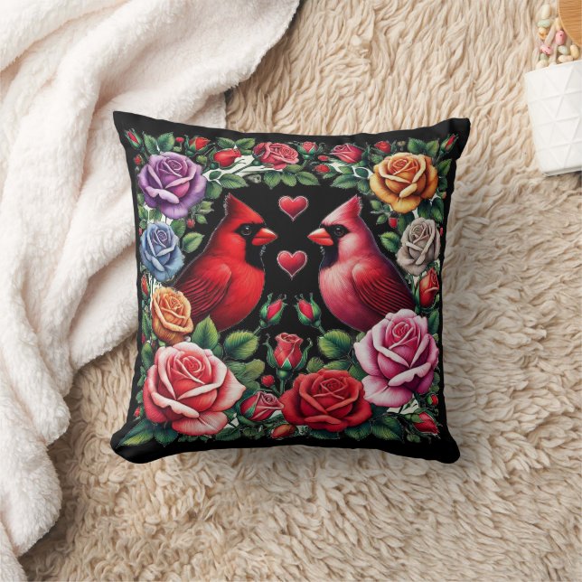 Coussin Paire de cardinaux au milieu de Roses dynamiques (Couverture)