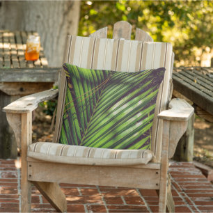 Coussin Palm Frond, aiguilles de pin et ombres Jeter l'ore