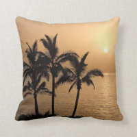 Palmiers et coucher de soleil romantique