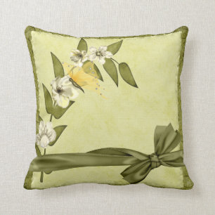 Coussin Papillon et fleurs blanches