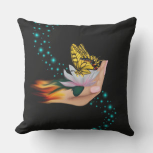Coussin Papillon sur Lotus Bloom