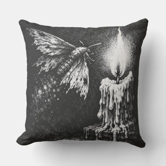 Coussin Papillon vers la Flamme — par BurnsInHell (Recto)