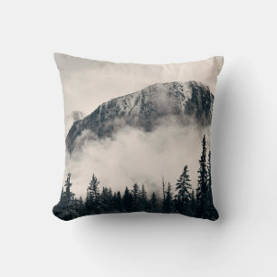 Coussin Parc national Banff - montagnes brumeuses et forêt