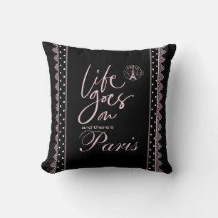 Coussin Paris, la vie rose et noire continue