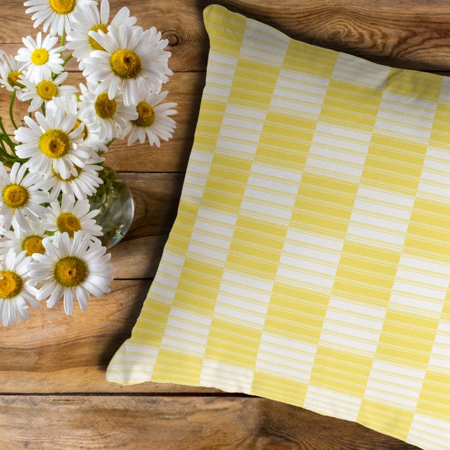 Coussin Patchwork à rayures jaune et blanc (Créateur téléchargé)
