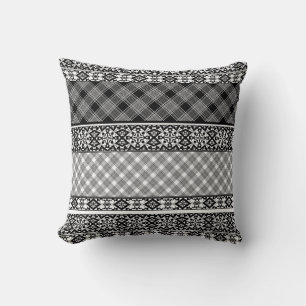 Coussin Patchwork rayé noir et blanc avec dentelle