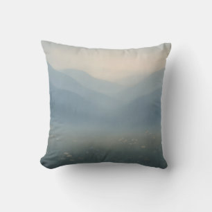 Coussin Paysage de montagne de Misty Pillow