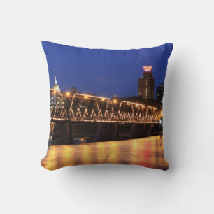Coussin Pennsylvania State Walnut Street Bridge