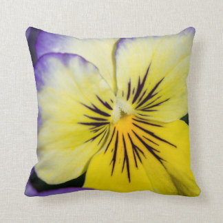 Coussin Pensée pourpre et jaune