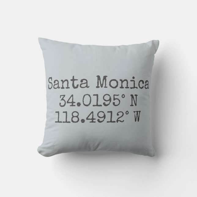 Coussin Père Noël Monica Latitude et Longitude (Recto)
