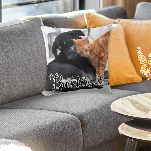 Coussin Personalized Pet Besties Throw Pillow (Créateur téléchargé)