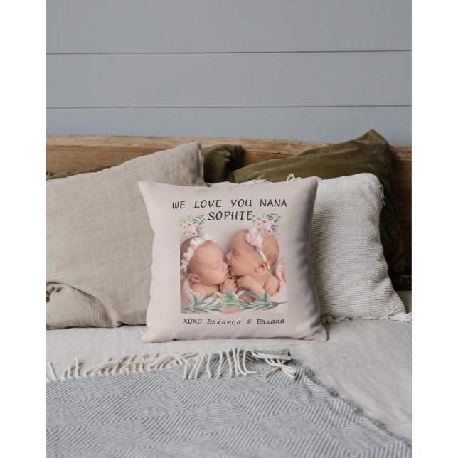 Coussin Personalized photo flowers pink grandma  (Créateur téléchargé)