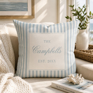 Coussin personnalisé avec nom de famille et rayure