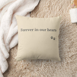 Coussin Pet Memorial Throw Pillow – Forever in Our Hearts