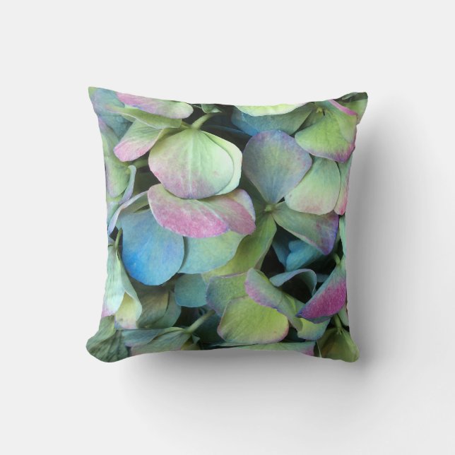 Coussin Pétales multicolores d'HORTENSIA --- (Recto)