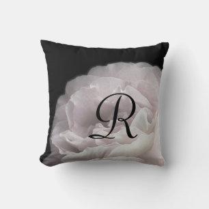 Coussin Pétales rose pâle Monogramme Carré floral