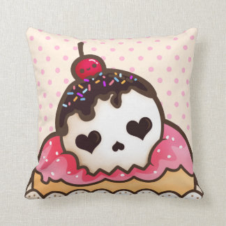 Coussin Petit gâteau de crâne de Kawaii