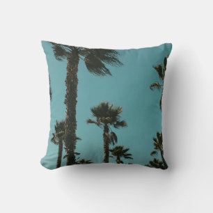 Coussin Photo en angle bas des arbres le matin