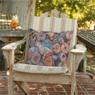 Coussin Photographie d'un motif d'arbres coupés empilés le