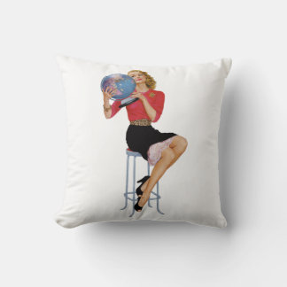 Coussin Pin Up Girl #12 @ GarysRetroGarage