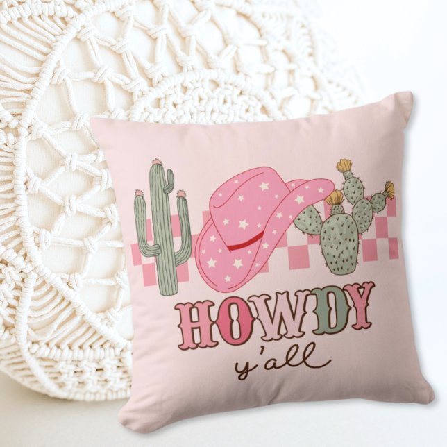 Coussin Pink Cowgirl Preppy Howdy Yall Moderne Jeu d'oreil (Pink Cowgirl Preppy Howdy Yall Modern Throw Pillow)