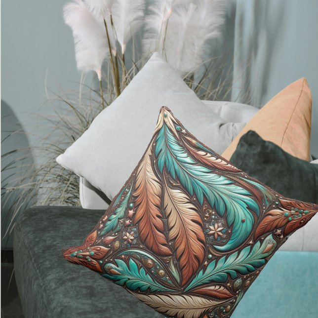 Coussin Plumes Turquoise en Cuir à Outils Occidentaux (Western Tooled Leather Turquoise Feathers Throw Pillow)