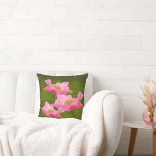 Coussin Poppies roses flottantes sur Arrière - plan vert