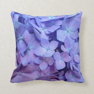 Coussin pourpre d'hortensia