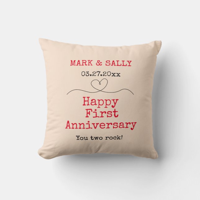 Coussin Premier anniversaire Gift Couple Nom Date Keepsaké (Recto)