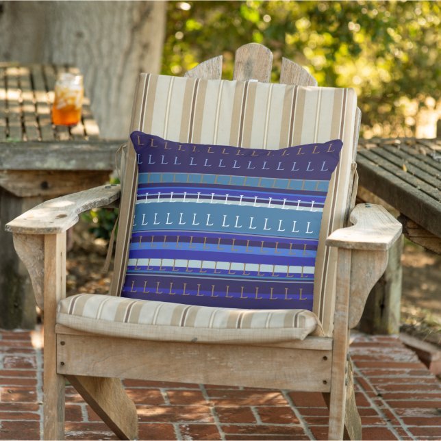Coussin première lettre personnalisée de votre nom rayé bl (Chaise)