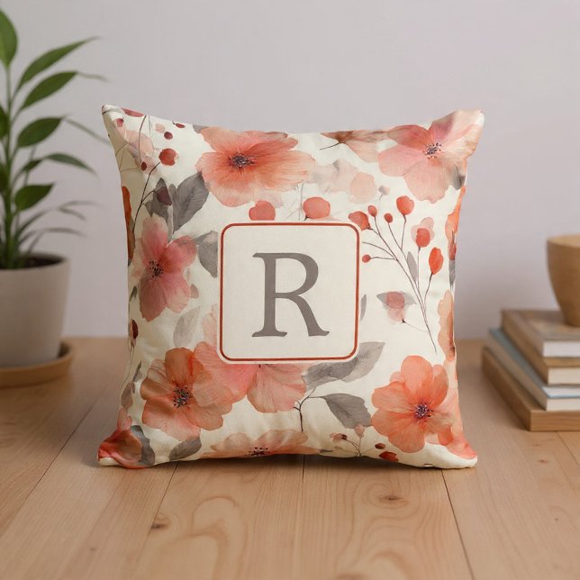 Coussin Pretty Flower Monogram Template Personalized (Pretty Flower Monogram Template Personalized Throw Pillow by Ricaso. Stunning and elegant. 
)