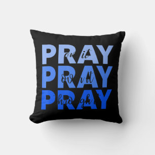 Coussin Priez Sur Elle Priez Par-Dessus Priez À Travers El