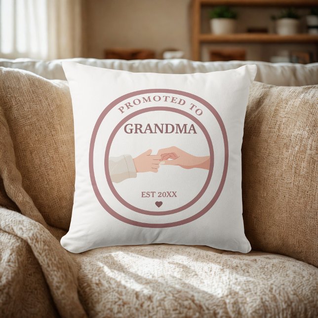 Coussin Promoted to Grandma Est. 20XX Throw Pillow (Créateur téléchargé)