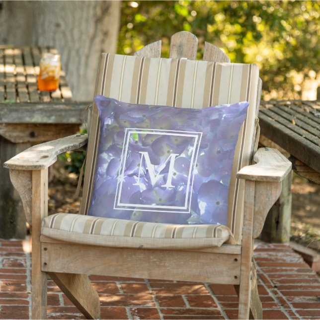 Coussin Purple Lavender Hydrangeas fleurs violettes monogr (Chaise)