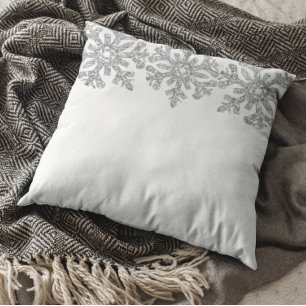 Coussin Quinceanera hivernale de flocons d'argent