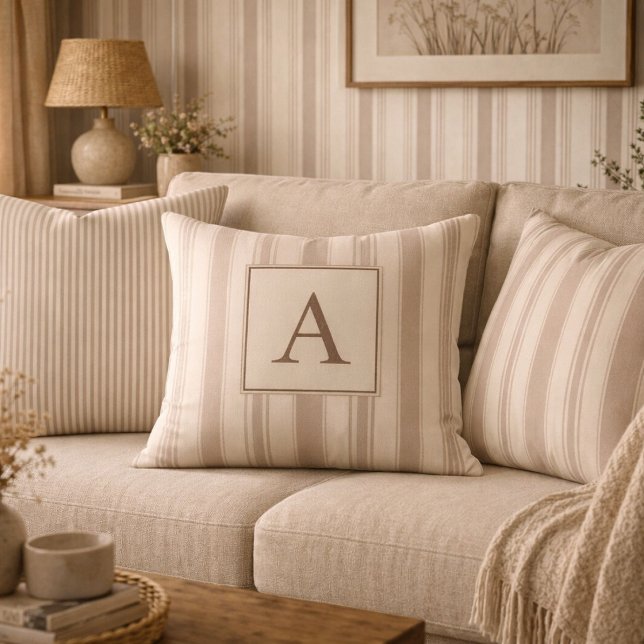Coussin Rayure rustique initiale beige et taupe de ferme (Créateur téléchargé)