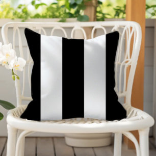 Coussin Rayures Classiques de Cabane Verticales Noir et Bl