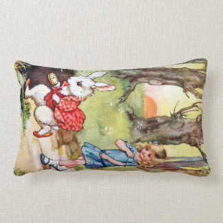 Coussin Rectangle Alice suit le lapin blanc au pays des merveilles
