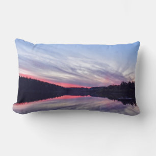Coussin Rectangle Beau coucher de soleil sauvage sur le lac Photo