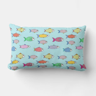 Coussin Rectangle Beau poisson multicolore sur fond bleu clair