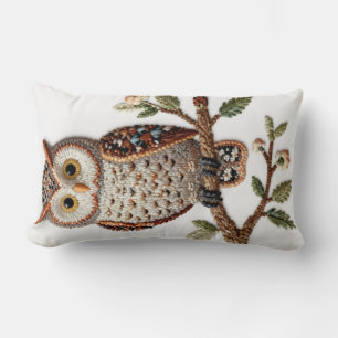 Coussin Rectangle Chouette brodée sur branche décoration artistique 