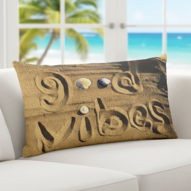 Coussin Rectangle Citation de Good Vibes de sable de plage dessinée  (Créateur téléchargé)