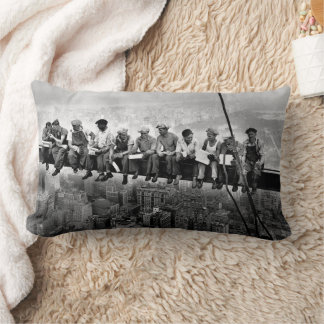 Coussin Rectangle Déjeuner Sur Un Gratte-Ciel C1932 Pionniers NYC