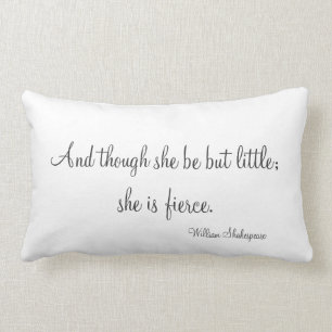 Coussin Rectangle Elle est féroce
