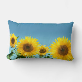 Coussin Rectangle Fleurs de soleil élégantes sur les tons bleu ciel