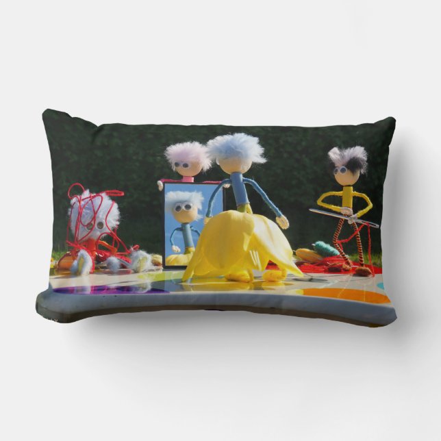 Coussin Rectangle Fubby avec la robe de Tulpen à l'atelier. (Recto)