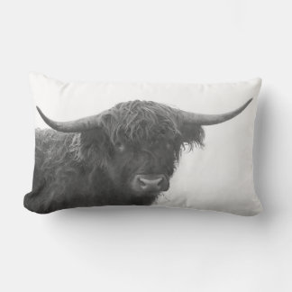Coussin Rectangle Highland Cow Pillow Black & White