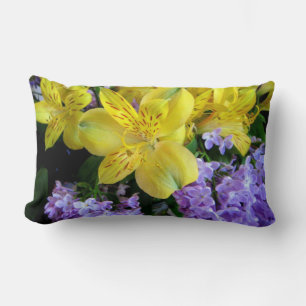 Coussin Rectangle Jaune et Fleurs Lilac Violettes